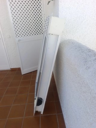 Ventana aluminio doble hoja con persiana