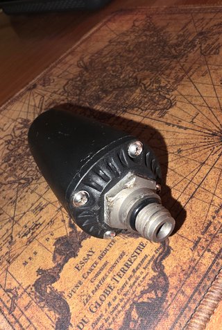 Transmisor Suunto para ordenadores de buceo.