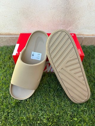Chanclas Nike Calm Slide