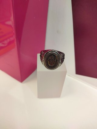 Anillo acero plateado mano de fatima T25