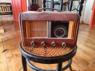 Radio Antigua Marrón Estilo Vintage
