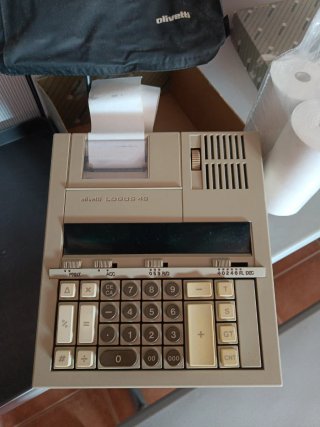 Calculadora Olivetti LOGOS 48