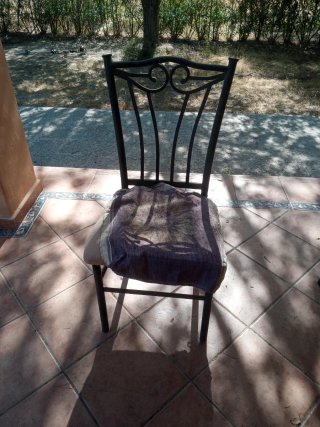 Mesa y 6 Sillas Hierro y Madera