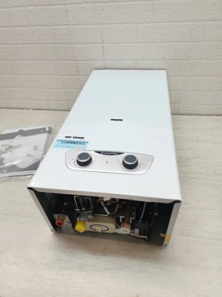 Ariston Fast RX Calentador de Agua Butano 11L/m