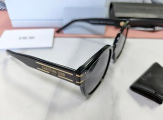 Gafas de sol Dior Signature S7F Negras