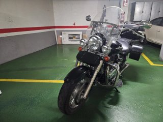 Triumph América 900 Negra