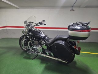 Triumph América 900 Negra