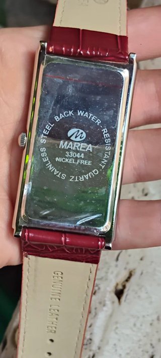 Reloj Marea Rectangular Correa Piel Roja