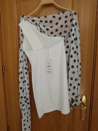 Vestido blanco Zara S con pañuelo lunares
