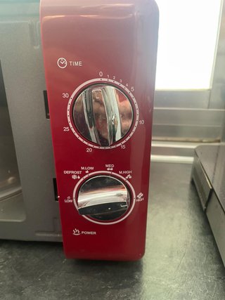 Microondas Orbegozo Rojo