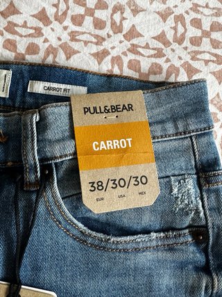 Pantalón Pull&Bear Carrot Desgastado Talla M
