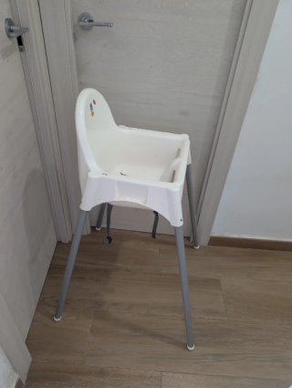 Trona IKEA blanca