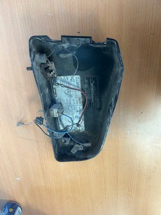 Tapa Bajo Asiento Izq Kawasaki Vilcan 1500