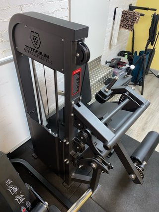 Máquina Dual Cuádriceps Femoral Precio negociable