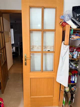 Puerta madera maciza con cristales SOLO RECOGER