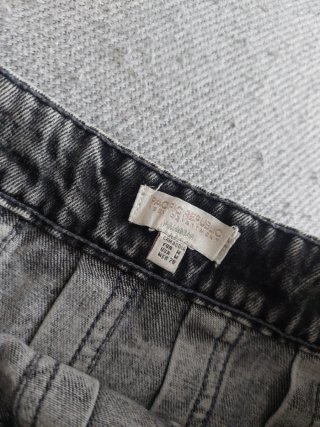 Falda pantalón gris vaquera y falda pull and bear