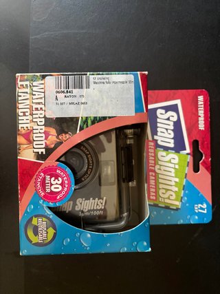 Macchina fotografica subacquea nuova. Snap Sights!