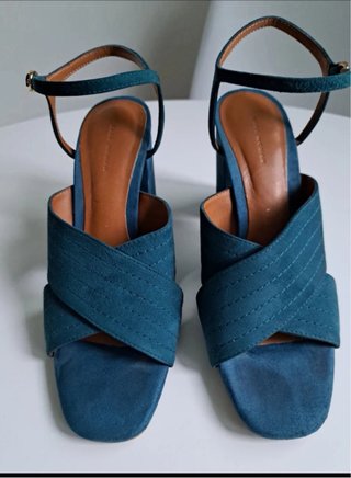 Sandalias verdes tacón