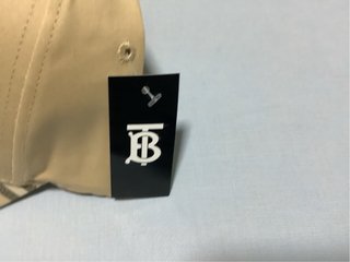 Gorra Burberry Beige y Marrón