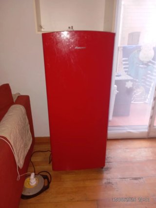 Nevera Hisense Roja 4 años uso