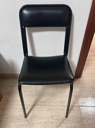 Mesa extensible con 6 sillas