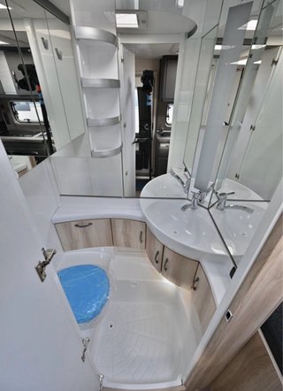 Caravana Hobby 490 KMF