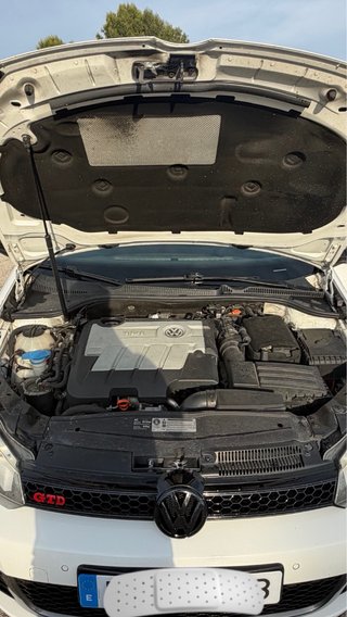 VOLKSWAGEN GOLF GTD 2010