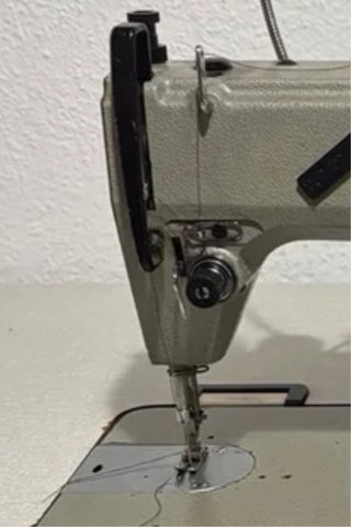 Máquina de coser plana industrial