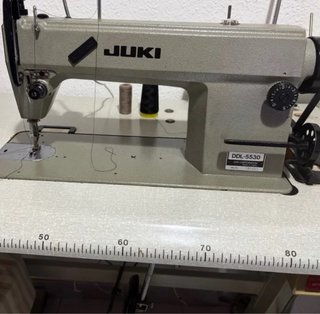 Máquina de coser plana industrial