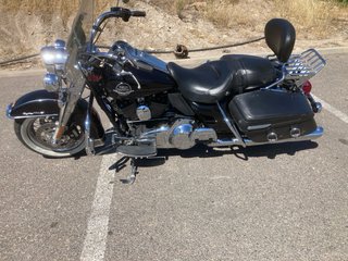 Harley-Davidson road king FLHR