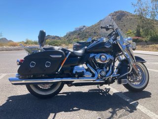 Harley-Davidson road king FLHR