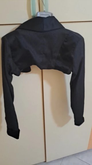 Bolerino giacca corta nera taglia 42