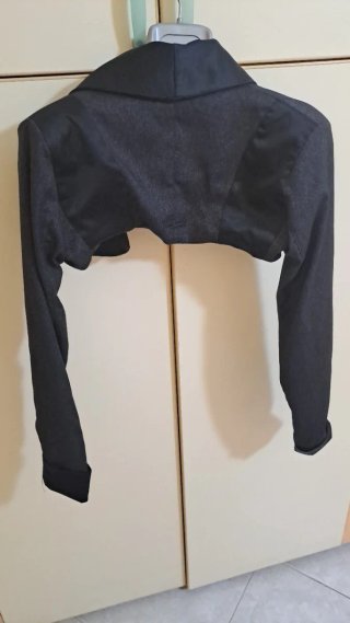 Bolerino giacca corta nera taglia 42