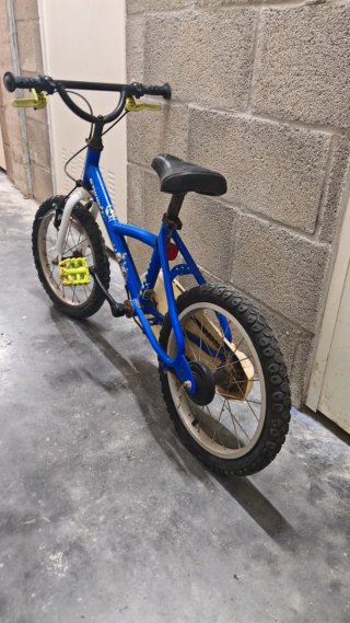 Bicicleta infantil Btwin azul