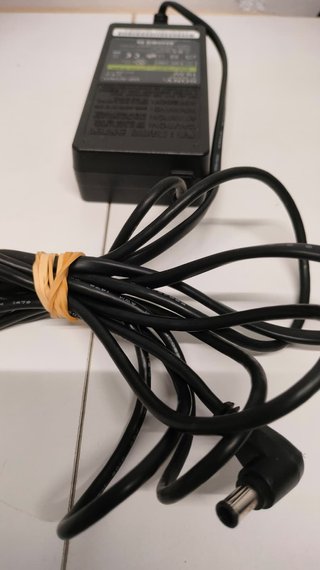 Caricabatterie Sony VGP-AC19V11 19.5V 4.7A