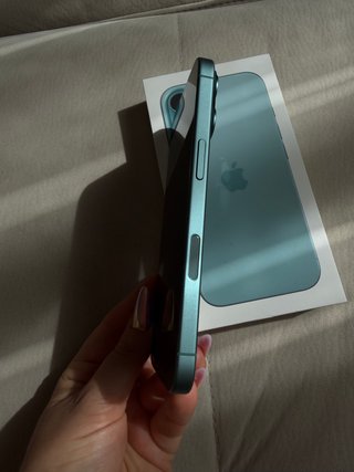iPhone 16 128 GB Verde