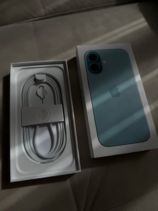 iPhone 16 128 GB Verde