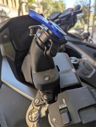 Soporte Quad Lock para Forza 750 / X-ADV
