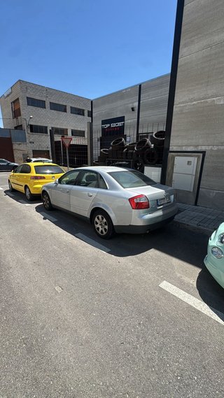 Audi A4 2.0 130cv 2003