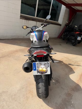 BMW F800R tricolor