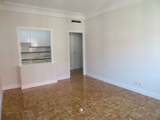 Piso en alquiler en Universidad - Malasaña en Madrid