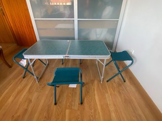 Mesa y 4 Sillas Camping Plegables