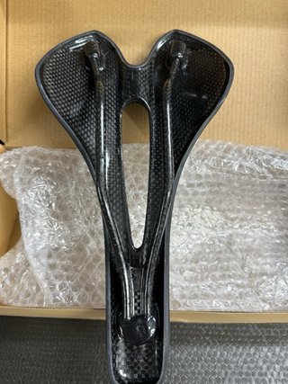 Selim 3D impresso carbono