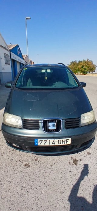 SEAT Alhambra 2025