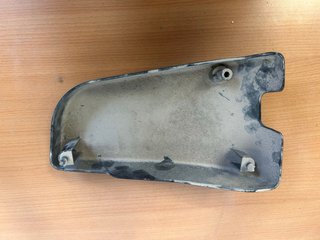 Tapa Bajo Asiento Kawasaki Vulcan 1500 Dcha