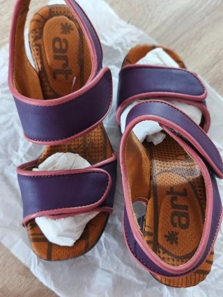 Sandalias Art Piel Velcro Morado Rosa