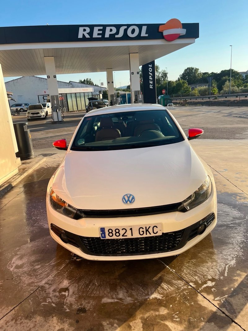 Volkswagen Scirocco 2010 - foto 1