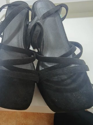 Zapatos negros de tacón