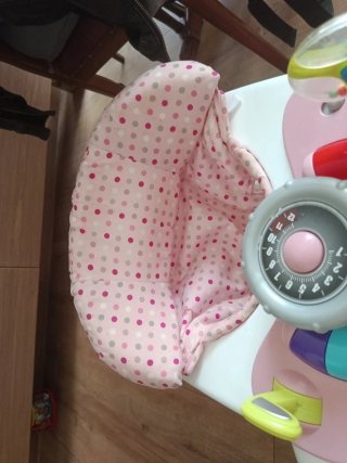 Andador bebé rosa con juegos