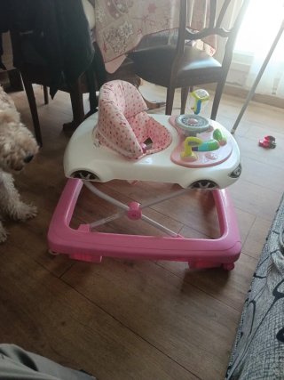 Andador bebé rosa con juegos